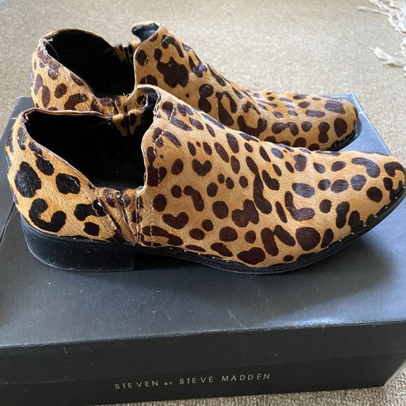 Leopard Animal Print Calf Hair Leather Ankle Bootie - Picture 2 of 5